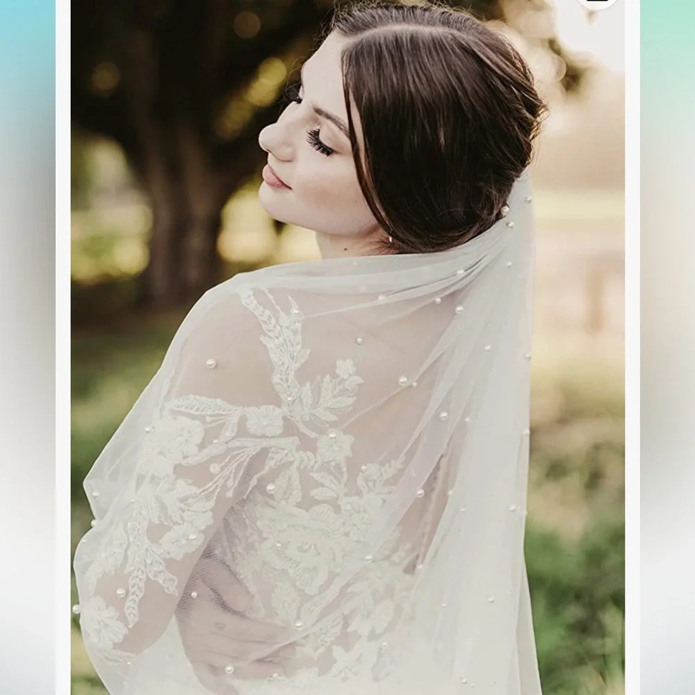 White Pearl Embellished Wedding Veil NWT - long chapel length - Picture 4 of 6